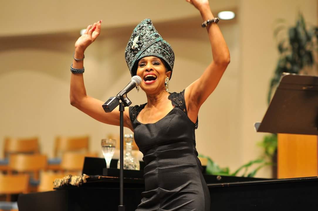 Loretta_Crown_Black History_Picture (1)